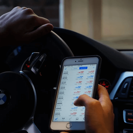 VaritelosFin team di esperti di investimenti in criptovalute